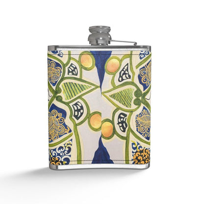 KTH Hip Flask - Triangles and Snakes